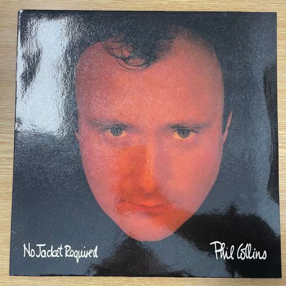 Phil Collins – No Jacket...